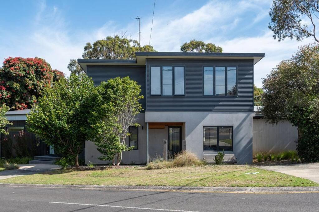 Flowering Gum House - Furry Friends Welcome Villa Anglesea Exterior photo